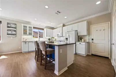 31481 Darlington Oak Drive, Winchester, CA 92596 - Photo 2