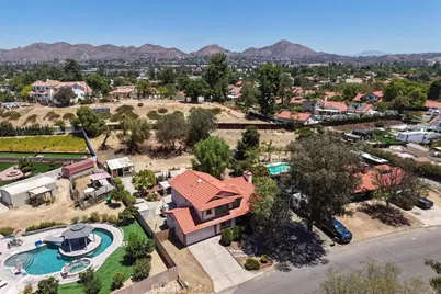 20692 Cashew Street, Wildomar, CA 92595 - Photo 2