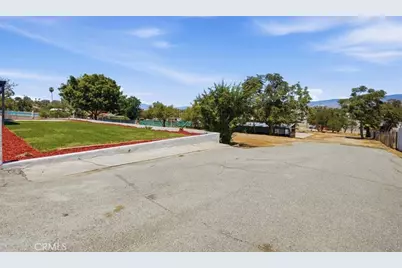 31750 Florida, Redlands, CA 92373 - Photo 38