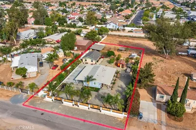 32805 Batson, Wildomar, CA 92595 - Photo 2