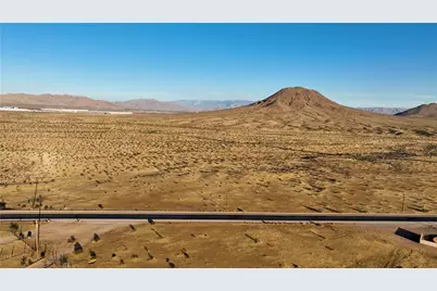 4 Stoddard Wells Road, Apple Valley, CA 92307 - Photo 4