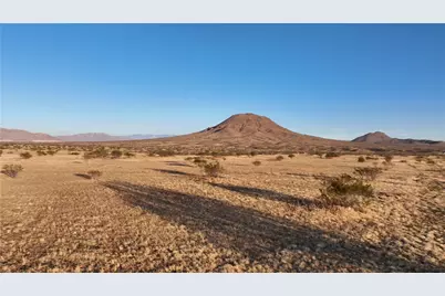 4 Stoddard Wells Road, Apple Valley, CA 92307 - Photo 14