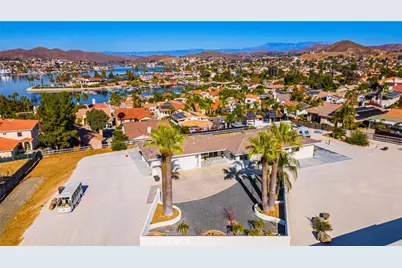22475 Loch Lomond Drive, Canyon Lake, CA 92587 - Photo 10