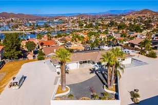 22475 Loch Lomond Dr, Canyon Lake, CA 92587 - Photo 10