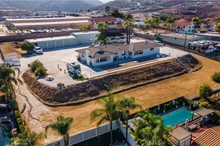 22475 Loch Lomond Dr, Canyon Lake, CA 92587 - Photo 40