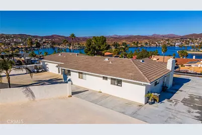 22475 Loch Lomond Drive, Canyon Lake, CA 92587 - Photo 6