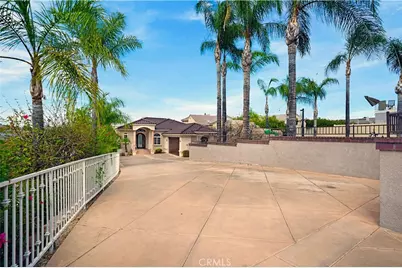 22330 Village Way, Canyon Lake, CA 92587 - Photo 12