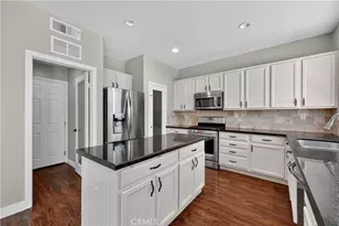 39305 Eternity Ln, Murrieta, CA 92563 - Photo 10