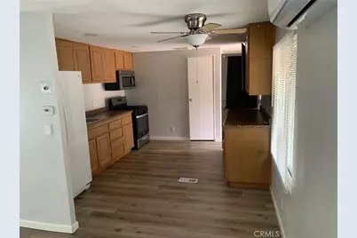 25806 Creag Ave, Homeland, CA 92548 - Photo 8