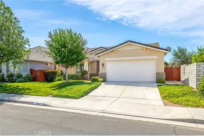 30102 Iron Horse, Murrieta, CA 92563 - Photo 2
