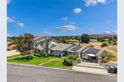 15366 Cayuse Court, Riverside, CA 92506 - Photo 8