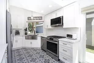 31569 Corte Salinas, Temecula, CA 92592 - Photo 2