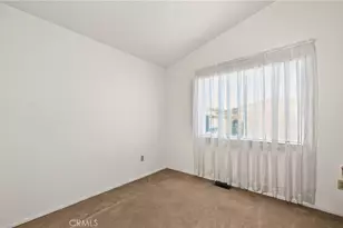 1300 W Menlo Ave, Hemet, CA 92543 - Photo 8