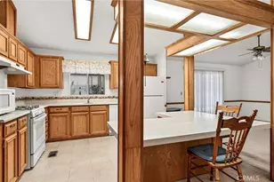 1300 W Menlo Ave, Hemet, CA 92543 - Photo 10
