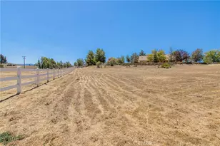 41810 Lakefront Dr, Aguanga, CA 92536 - Photo 14