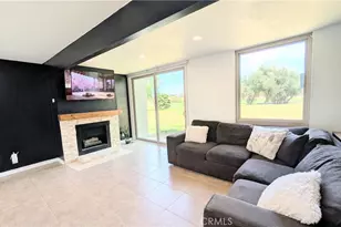 29272 Via Frontera, Murrieta, CA 92563 - Photo 6