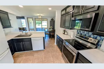 29272 Via Frontera, Murrieta, CA 92563 - Photo 10