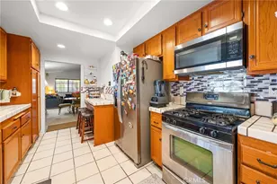 28300 Calle Gaviota, Sun City, CA 92586 - Photo 8