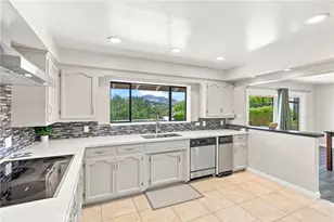1019 Riverview Dr, Fallbrook, CA 92028 - Photo 16