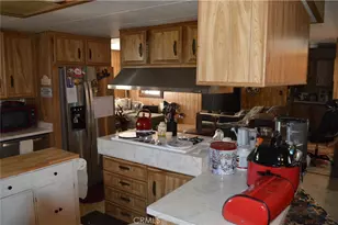 2230 Lake Park Dr, San Jacinto, CA 92583 - Photo 2