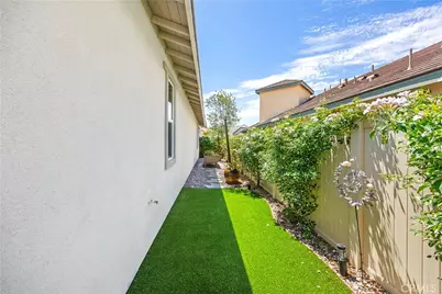 32012 Hyacinth Way, Temecula, CA 92591 - Photo 34