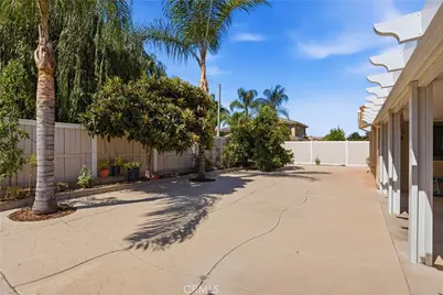 1022 Reinhart, San Jacinto, CA 92583 - Photo 32