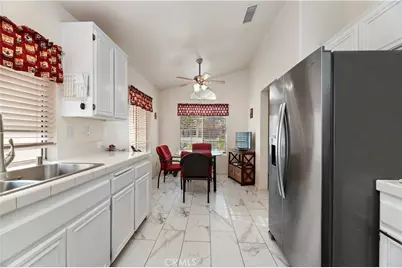 40172 Corte Peralta, Murrieta, CA 92562 - Photo 12