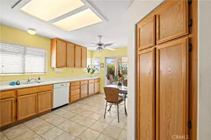 40288 Via Aguadulce, Murrieta, CA 92562 - Photo 14