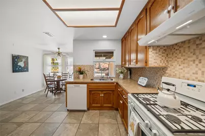 720 Carnation Lane, Fallbrook, CA 92028 - Photo 12