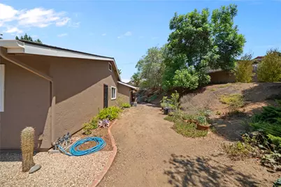720 Carnation Lane, Fallbrook, CA 92028 - Photo 28