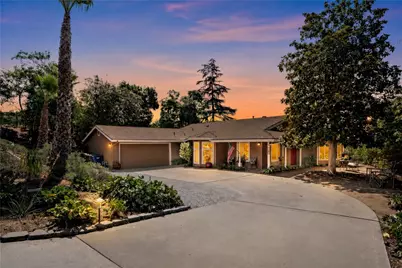 720 Carnation Lane, Fallbrook, CA 92028 - Photo 1
