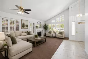 40050 Calle Yorba Vista, Murrieta, CA 92562 - Photo 4