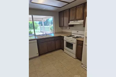 1925 Silver Oak Way, Hemet, CA 92545 - Photo 6