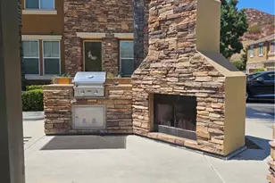 30505 Canyon Hills, Lake Elsinore, CA 92532 - Photo 4
