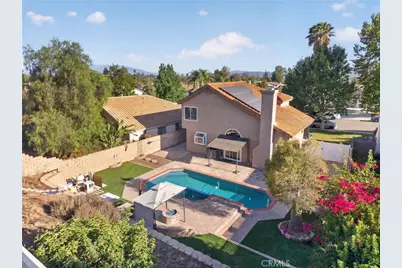 24432 Calle Tassjara, Murrieta, CA 92562 - Photo 10