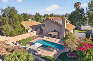 24432 Calle Tassjara, Murrieta, CA 92562 - Photo 10
