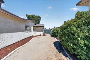 605 Los Tilos, Hemet, CA 92543 - Photo 38