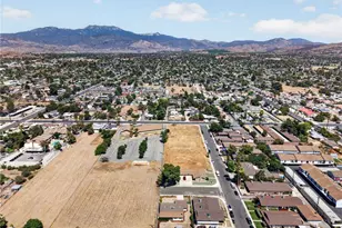 605 Los Tilos, Hemet, CA 92543 - Photo 54