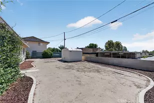 605 Los Tilos, Hemet, CA 92543 - Photo 34