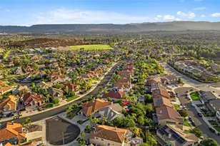 35995 Cortona Ct, Murrieta, CA 92562 - Photo 4