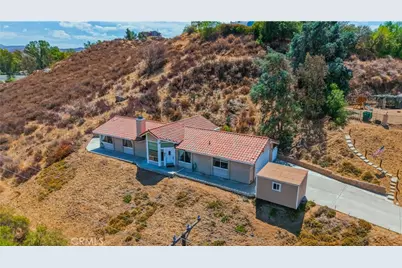 42395 Stetson Avenue, Hemet, CA 92544 - Photo 4