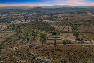 32305 Red Mountain, Hemet, CA 92544 - Photo 2
