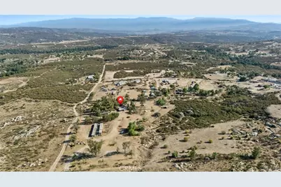 32305 Red Mountain, Hemet, CA 92544 - Photo 12