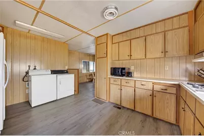301 E Foothills Boulevard #143, Pomona, CA 91767 - Photo 8