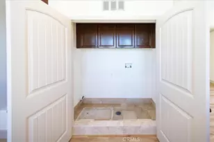 10121 W Amber Ct, Tujunga, CA 91042 - Photo 50