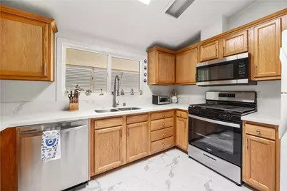 1298 Bishop, Hemet, CA 92545 - Photo 4
