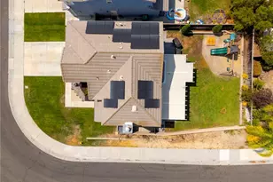 39223 Devotion Ln, Murrieta, CA 92563 - Photo 8