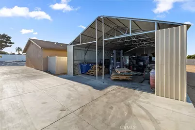 8811 7th Avenue, Hesperia, CA 92345 - Photo 32