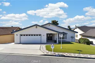 30785 Golden Gate Dr, Canyon Lake, CA 92587 - Photo 2