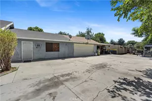 523 W Locust St, Ontario, CA 91762 - Photo 8